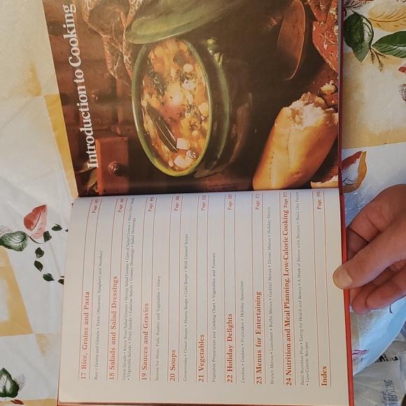 🍳 The New McCall's Cook book 1973 vintage 👨‍🍳 📚 - Picture 14 of 15